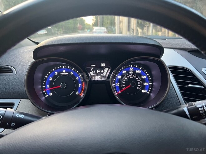 Hyundai Elantra 2015, 186,364 km - 1.8 л - Bakı
