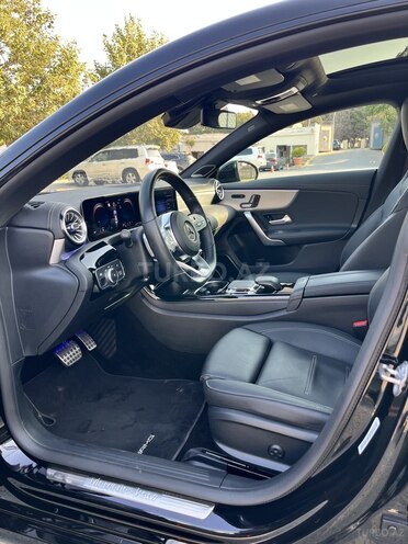 Mercedes CLA 250 2019, 81,418 km - 2.0 л - Bakı
