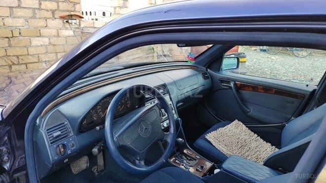 Mercedes E 200 1997, 450,000 km - 2.0 l - Xırdalan