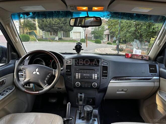 Mitsubishi Pajero 2009, 230,000 km - 3.5 l - Bakı