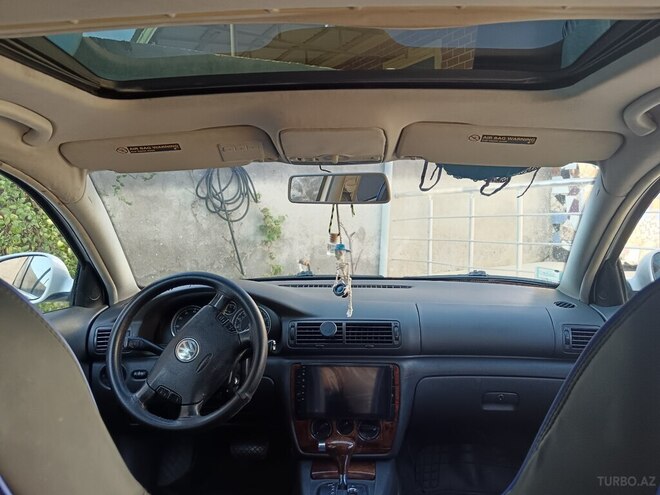 Volkswagen Passat 2004, 218,000 km - 1.8 l - Bakı