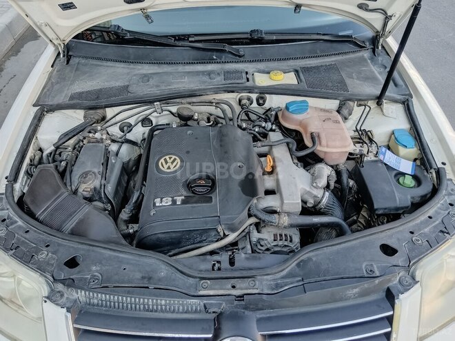 Volkswagen Passat 2004, 218,000 km - 1.8 l - Bakı