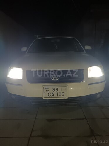 Volkswagen Passat 2004, 218,000 km - 1.8 l - Bakı