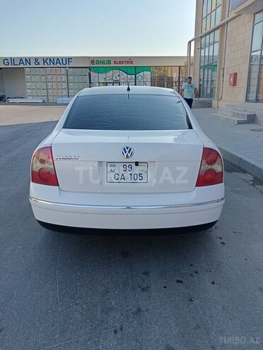 Volkswagen Passat 2004, 218,000 km - 1.8 l - Bakı