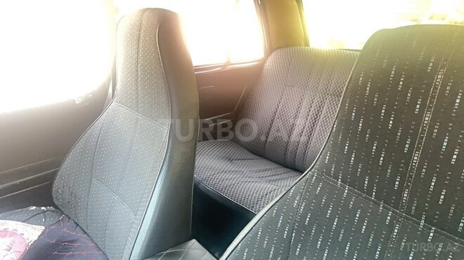 LADA (VAZ) 2105 1995, 300,000 km - 1.6 l - Şamaxı