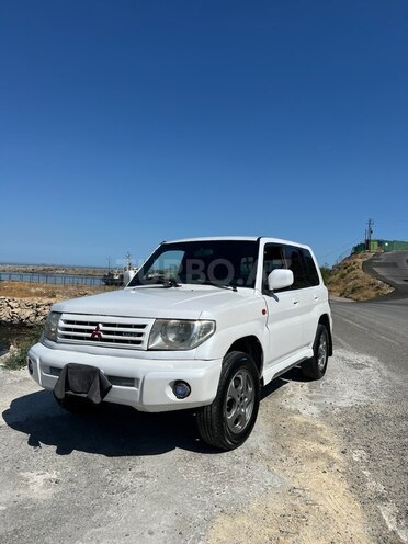 Mitsubishi Pajero io 2000, 250,000 km - 1.8 l - Bakı