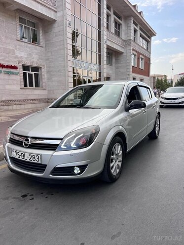 Opel Astra 2004, 260,000 km - 1.4 l - Naxçıvan