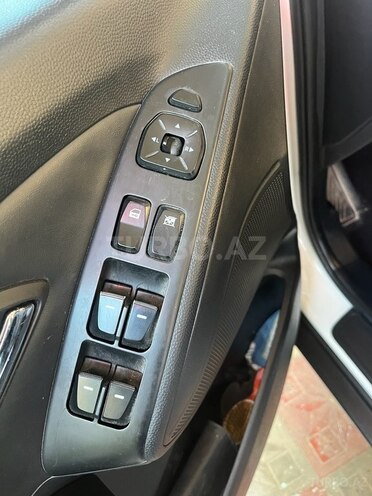 Hyundai ix35 2013, 128,000 km - 2.0 l - Bakı