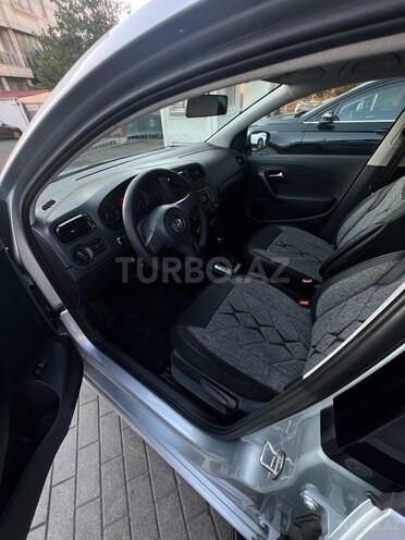 Volkswagen Polo 2014, 160,000 km - 1.6 l - Bakı