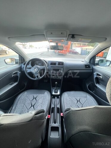 Volkswagen Polo 2014, 160,000 km - 1.6 l - Bakı