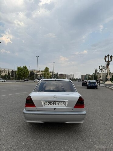 Mercedes C 200 2000, 400,000 km - 2.0 l - Gəncə