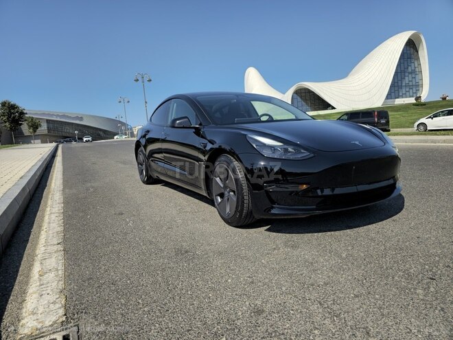 Tesla Model 3 2023, 24,300 km - 0.0 l - Bakı
