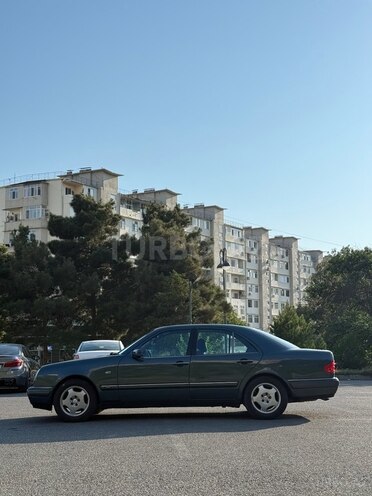 Mercedes E 240 1998, 487,254 km - 2.4 l - Bakı