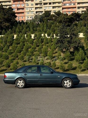 Mercedes E 240 1998, 487,254 km - 2.4 l - Bakı