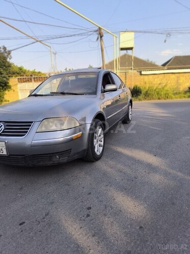 Volkswagen Passat 2003, 237,000 km - 1.8 л - Xaçmaz
