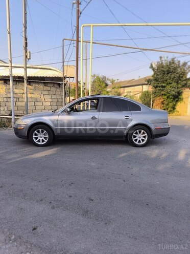 Volkswagen Passat 2003, 237,000 km - 1.8 л - Xaçmaz