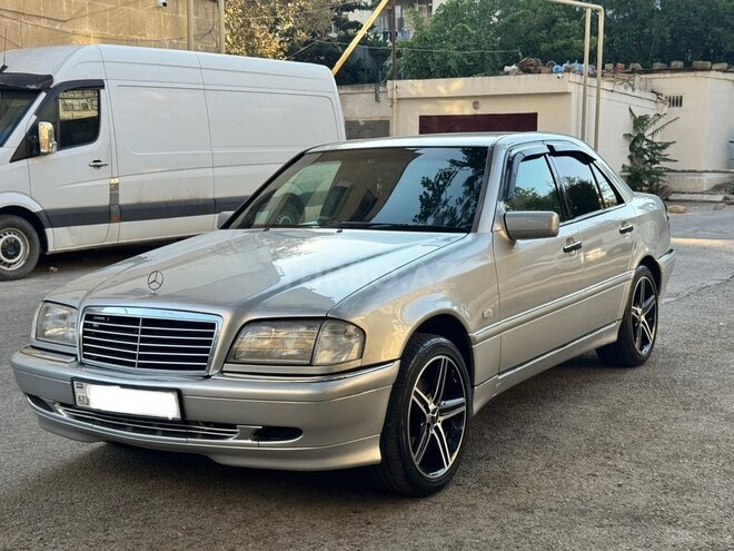 Mercedes C 280 1998, 170,000 km - 2.8 л - Bakı