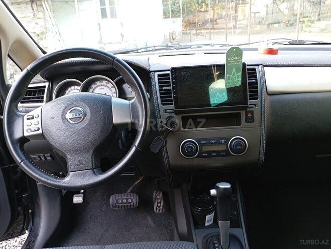 Nissan Tiida-7