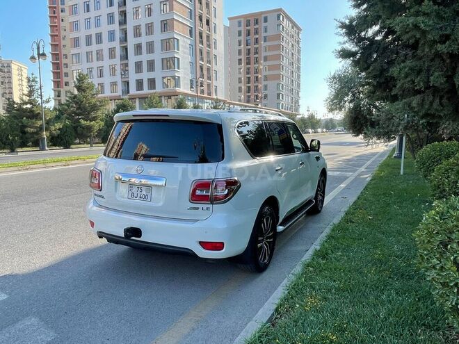 Nissan Patrol 2013, 179,000 km - 5.6 l - Bakı