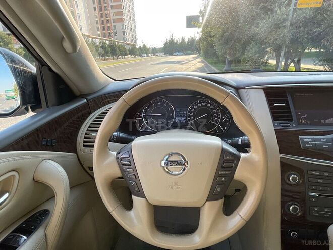Nissan Patrol 2013, 179,000 km - 5.6 l - Bakı