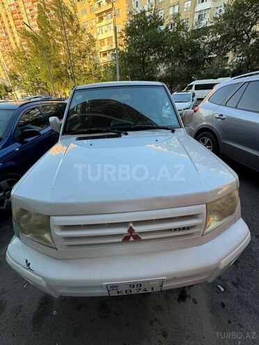 Mitsubishi Pajero io 2000, 360,000 km - 1.8 л - Bakı