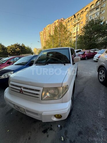 Mitsubishi Pajero io 2000, 360,000 km - 1.8 л - Bakı