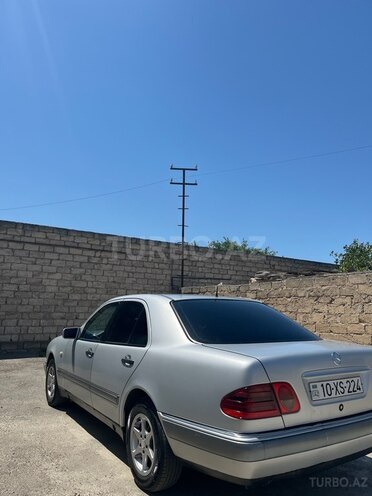 Mercedes E 290 1997, 600,000 km - 2.9 l - Bakı