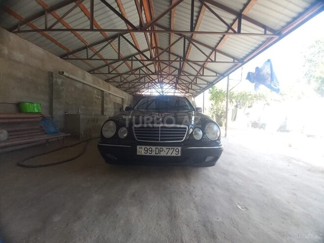 Mercedes E 270 2001, 472,424 km - 2.7 l - Bakı