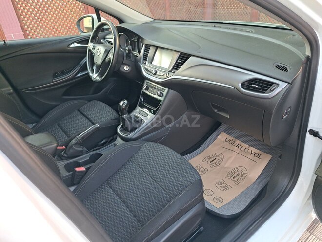 Opel Astra 2016, 225,000 km - 1.6 l - Bakı