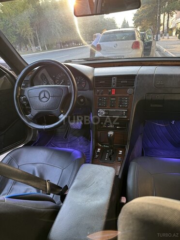 Mercedes C 220 1995, 250,000 km - 2.2 l - Sumqayıt