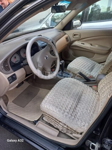 Nissan Sunny 2007, 332,067 km - 1.8 л - Bakı