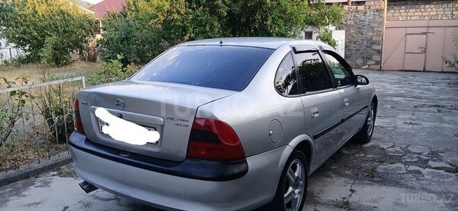 Opel Vectra 1997, 340,000 km - 2.5 л - Şəki
