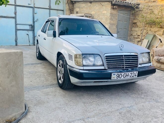 Mercedes E 300 d 1994, 585,336 km - 3.0 l - Bakı