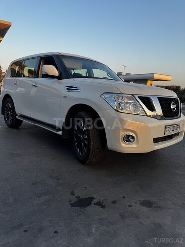 Nissan Patrol 2013, 198,000 km - 5.6 l - Bakı
