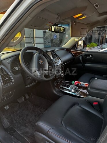 Nissan Patrol 2013, 198,000 km - 5.6 l - Bakı