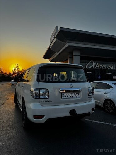 Nissan Patrol 2013, 198,000 km - 5.6 l - Bakı