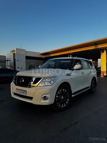 Nissan Patrol 2013, 198,000 km - 5.6 l - Bakı
