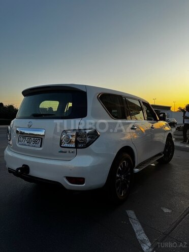 Nissan Patrol 2013, 198,000 km - 5.6 l - Bakı