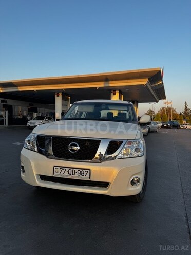 Nissan Patrol 2013, 198,000 km - 5.6 l - Bakı