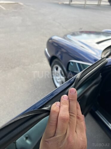 Mercedes E 240 1998, 416,000 km - 2.4 l - Quba