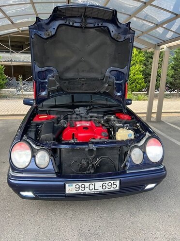 Mercedes E 240 1998, 416,000 km - 2.4 l - Quba