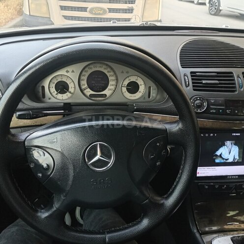 Mercedes E 270 2002, 518,000 km - 2.7 l - Bakı