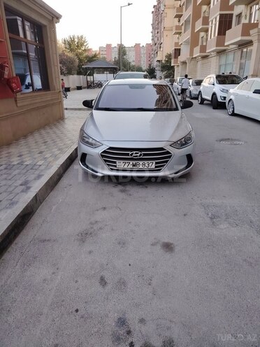 Hyundai Elantra 2018, 126,000 km - 2.0 l - Bakı