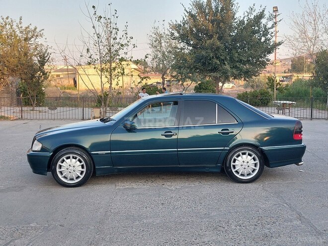 Mercedes C 220 1994, 368,000 km - 2.2 л - Şirvan