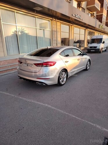 Hyundai Elantra 2018, 126,000 km - 2.0 l - Bakı