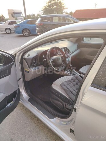 Hyundai Elantra 2018, 126,000 km - 2.0 l - Bakı