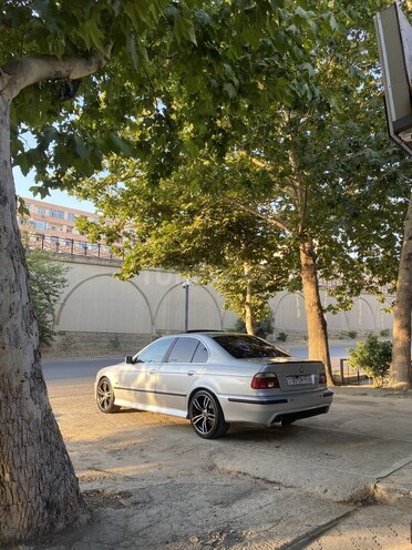 BMW 528 1996, 275,000 km - 2.8 л - Bakı