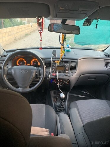 Kia Rio 2009, 232,800 km - 1.4 л - Salyan