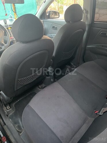 Kia Rio 2009, 232,800 km - 1.4 л - Salyan