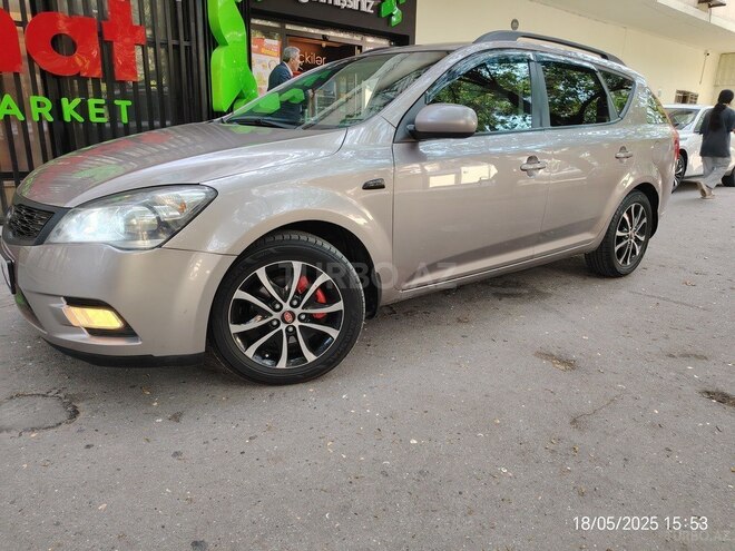 Kia Ceed 2011, 256,000 km - 1.6 l - Bakı